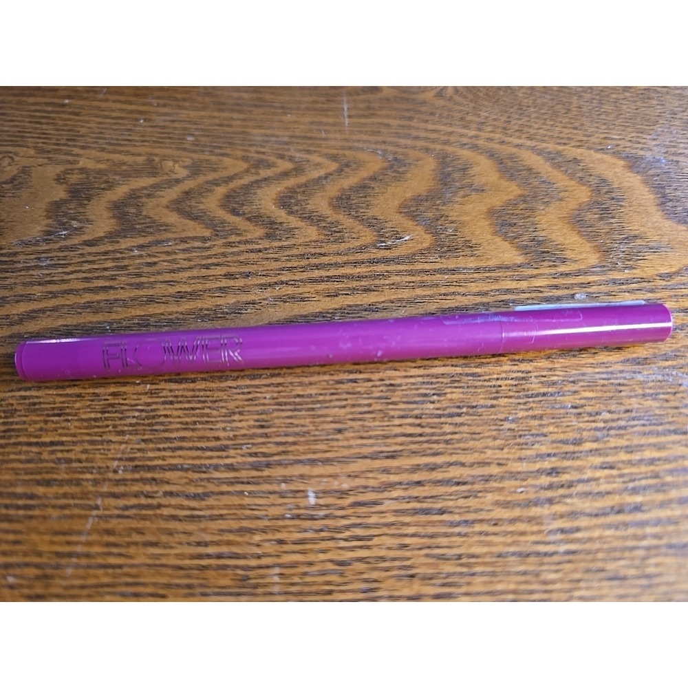 FLOWER Perfect Point Sculpting Lip‎ Liner, Berry